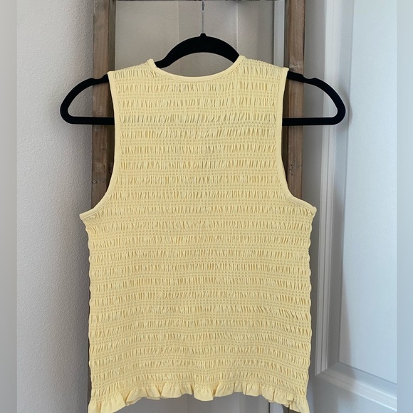 NWT - LOFT Women's Butter Yellow Smocked Modern Tank Top / Size Medium - Picture 4 of 4